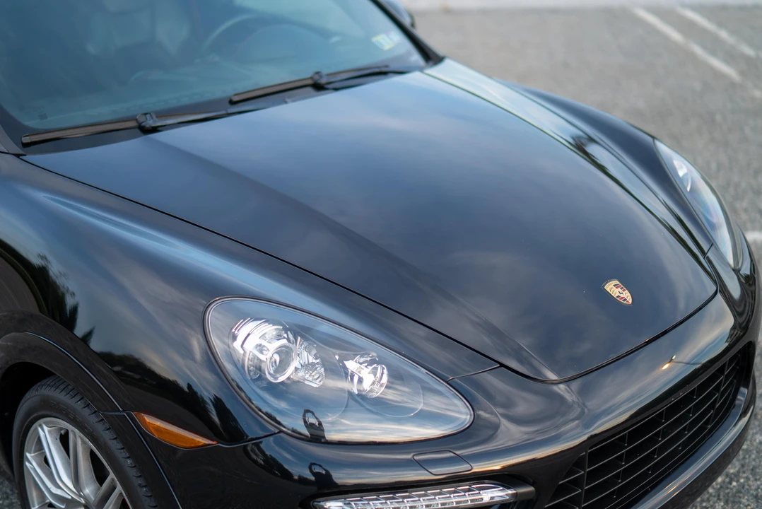 2013 Porsche 958 Cayenne GTS - Image 28 of 31