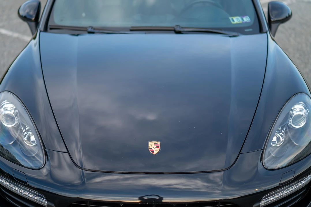 2013 Porsche 958 Cayenne GTS - Image 30 of 31
