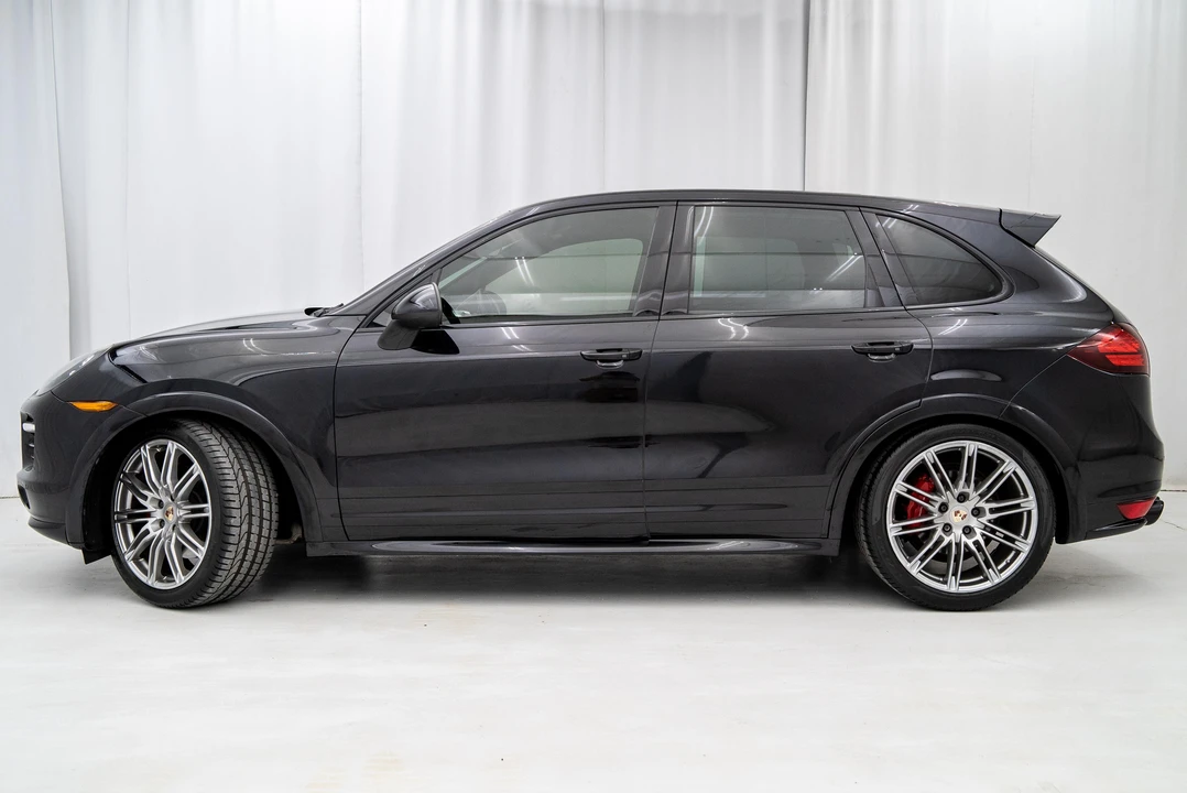2013 Porsche 958 Cayenne GTS - Image 16 of 31