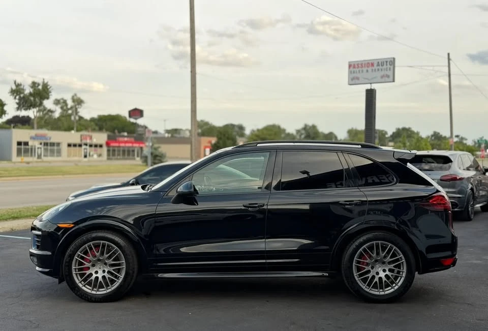2013 Porsche 958 Cayenne GTS - Image 2 of 20