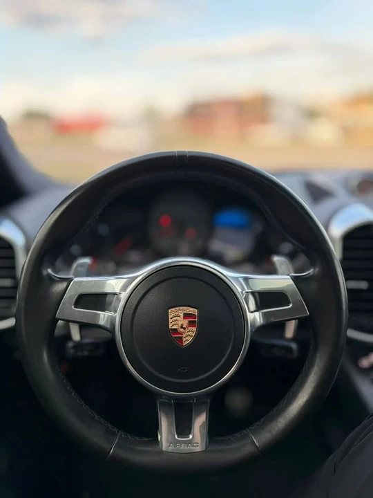 2013 Porsche 958 Cayenne GTS - Image 10 of 20