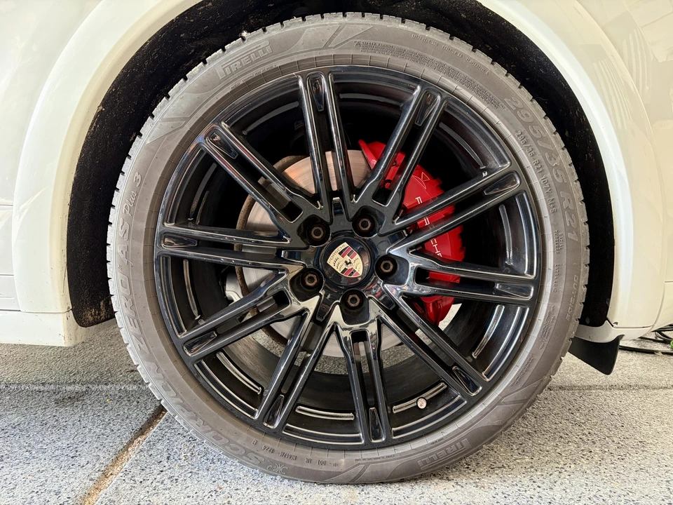 2013 Porsche 958 Cayenne GTS - Image 31 of 31