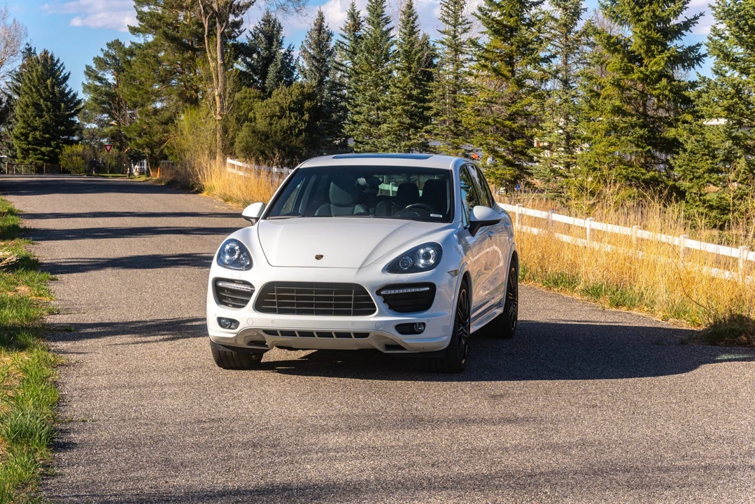2013 Porsche 958 Cayenne GTS - Image 2 of 31