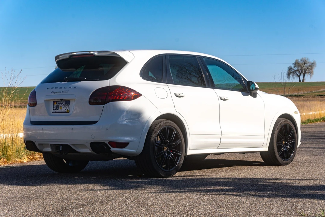 2013 Porsche 958 Cayenne GTS - Image 10 of 31