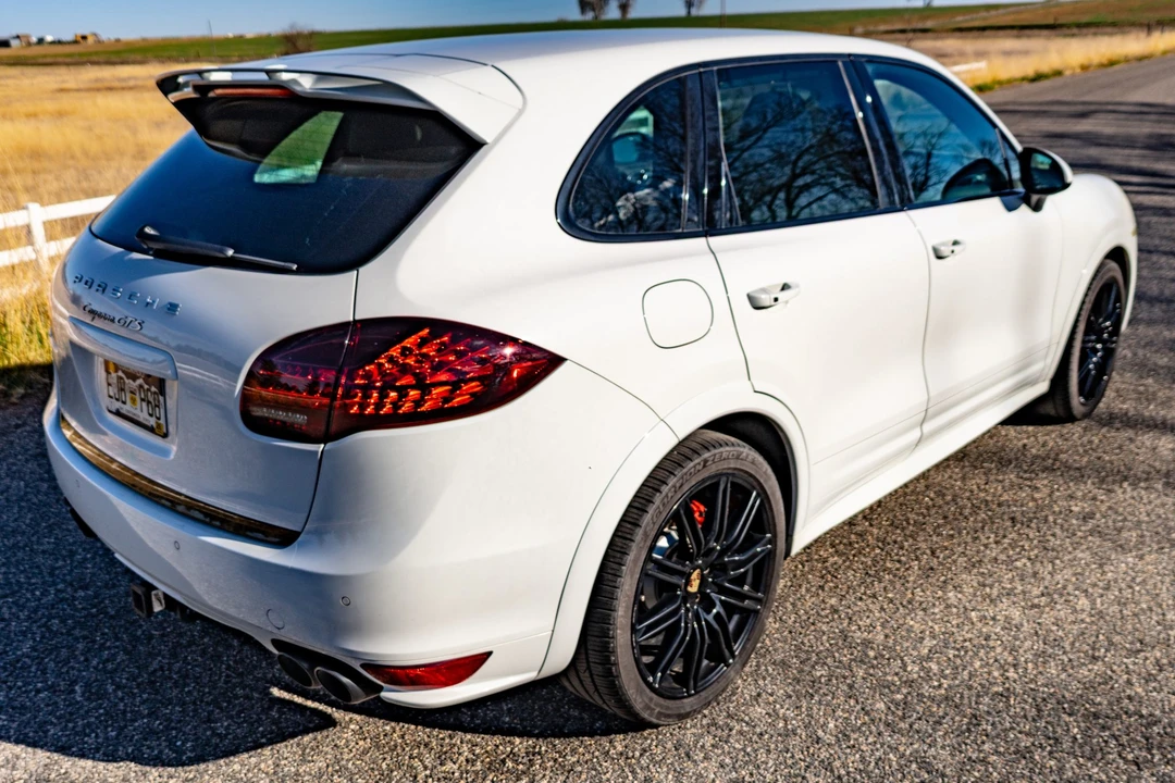 2013 Porsche 958 Cayenne GTS - Image 9 of 31