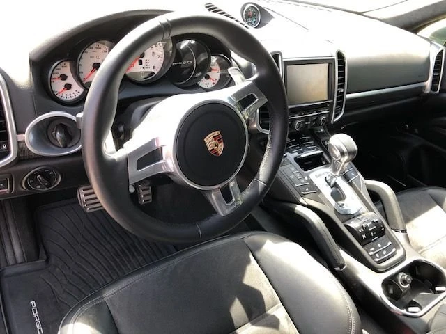 2013 Porsche 958 Cayenne GTS - Image 8 of 12