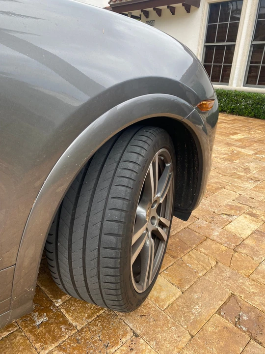 2013 Porsche 958 Cayenne GTS - Image 10 of 30
