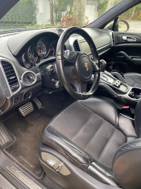 2013 Porsche 958 Cayenne GTS - Image 14 of 30