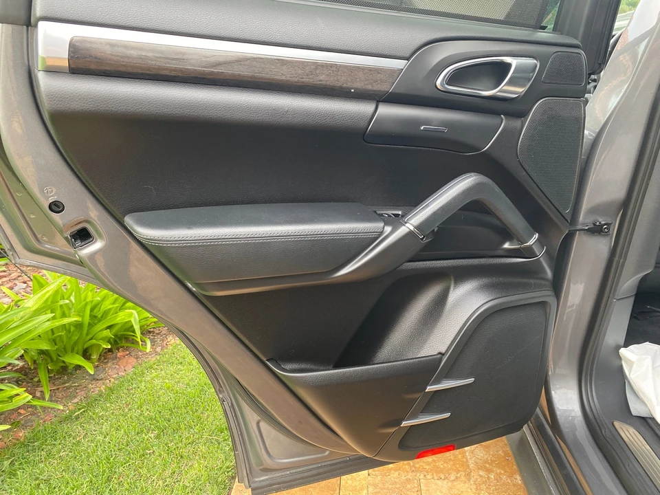 2013 Porsche 958 Cayenne GTS - Image 18 of 30