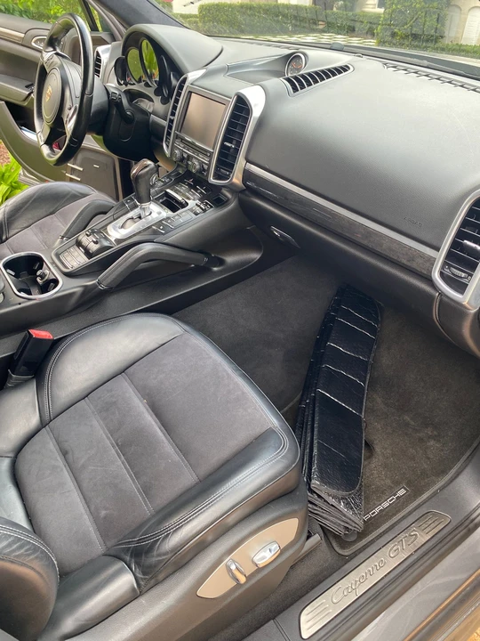 2013 Porsche 958 Cayenne GTS - Image 21 of 30