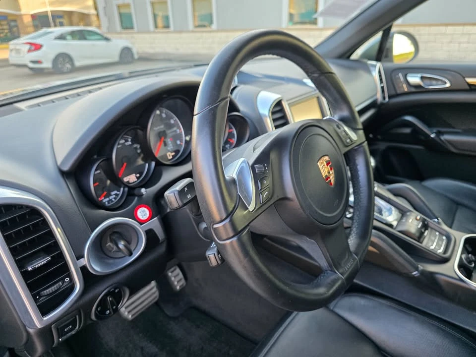 2013 Porsche 958 Cayenne - Image 14 of 20
