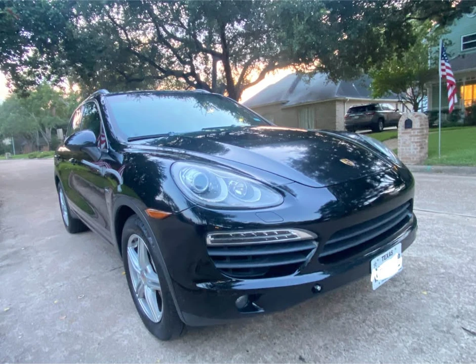 2013 Porsche 958 Cayenne - Image 2 of 20