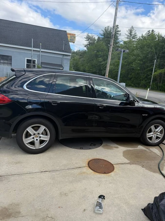 2013 Porsche 958 Cayenne - Image 2 of 17