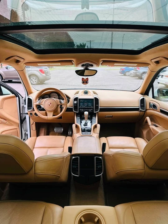 2013 Porsche 958 Cayenne - Image 15 of 20