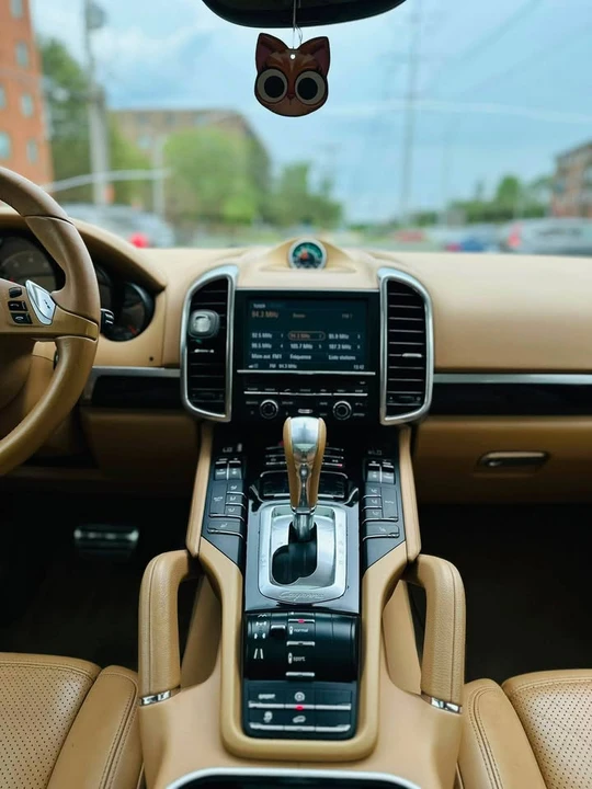 2013 Porsche 958 Cayenne - Image 7 of 20