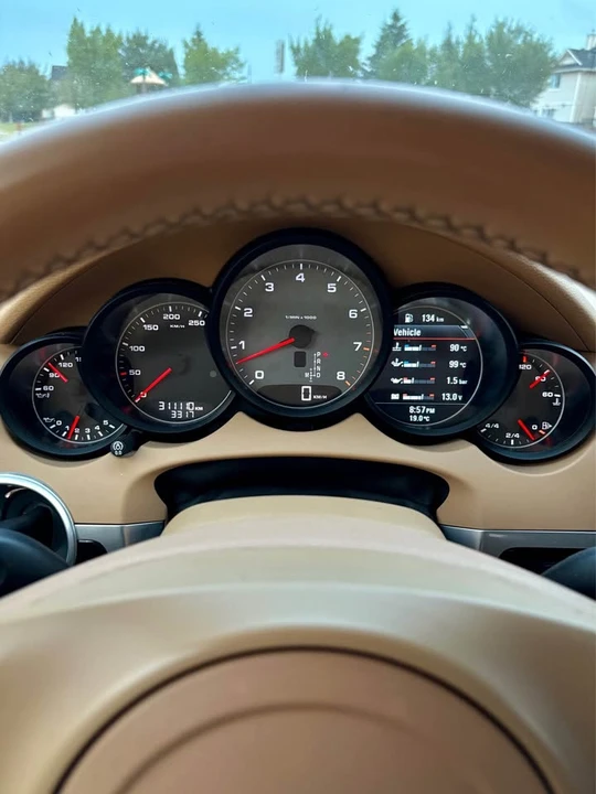 2013 Porsche 958 Cayenne - Image 11 of 14