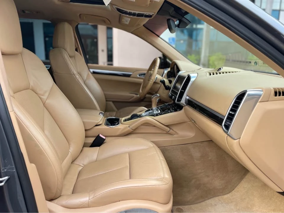 2013 Porsche 958 Cayenne - Image 8 of 8