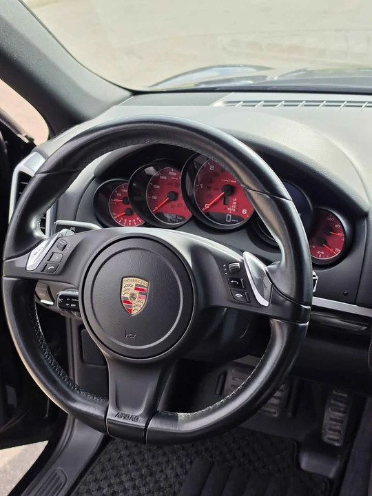 2013 Porsche 958 Cayenne - Image 16 of 16