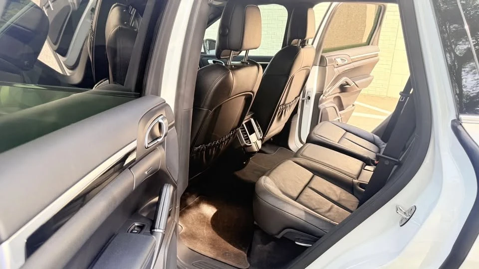 2013 Porsche 958 Cayenne - Image 7 of 16