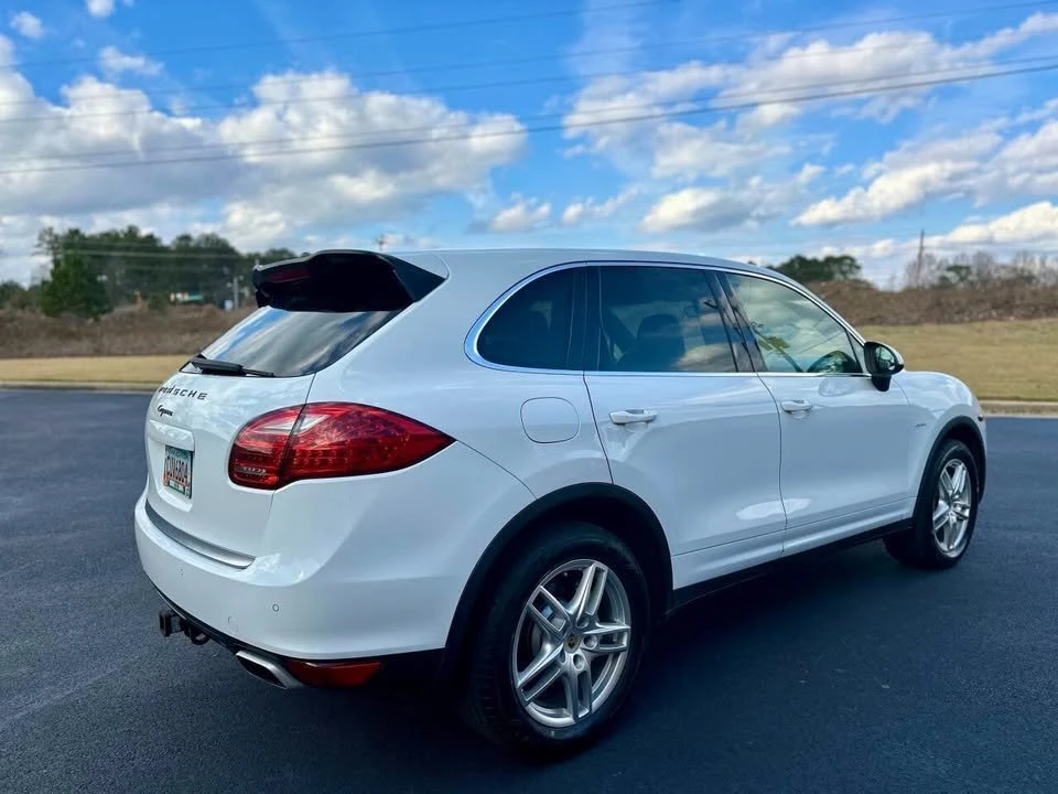 2013 Porsche 958 Cayenne - Image 13 of 16