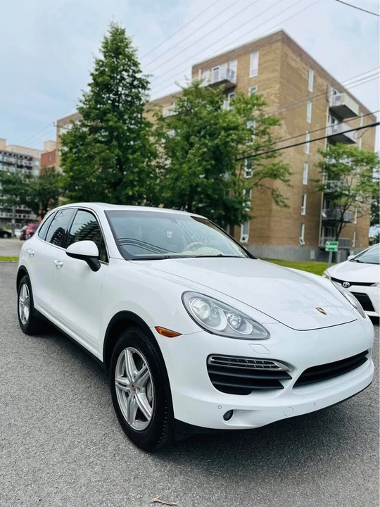 2013 Porsche 958 Cayenne - Image 16 of 20