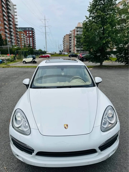 2013 Porsche 958 Cayenne - Image 13 of 20