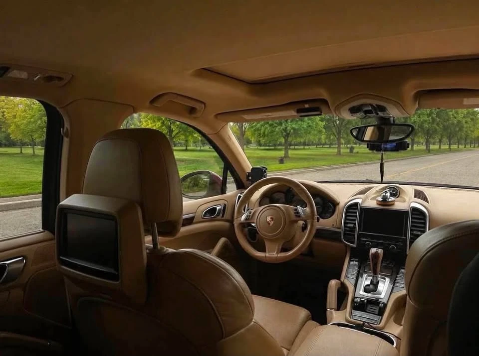 2013 Porsche 958 Cayenne - Image 4 of 9