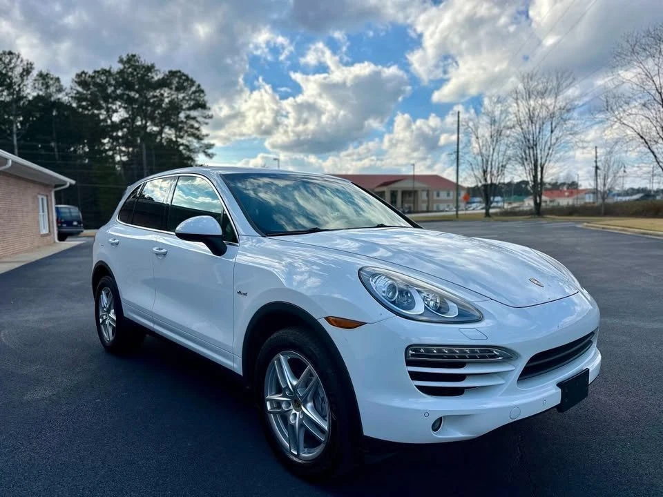 2013 Porsche 958 Cayenne - Image 12 of 16