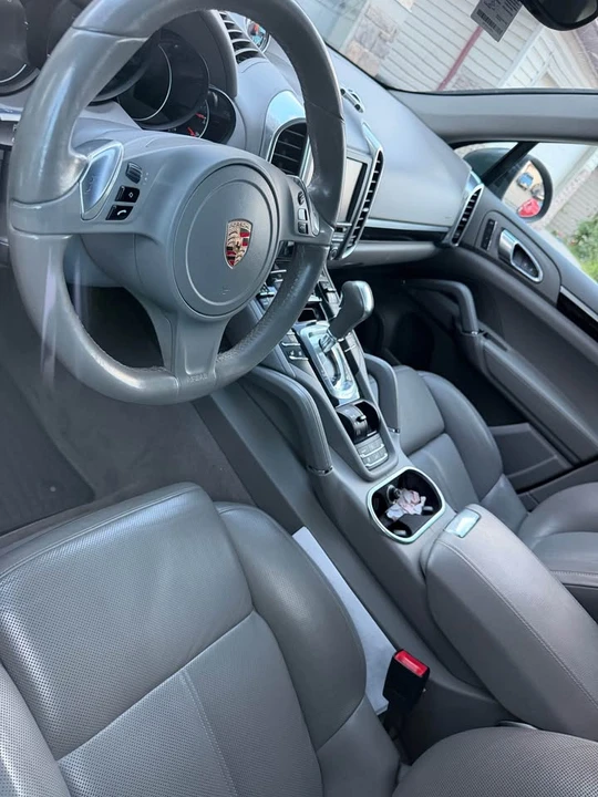 2013 Porsche 958 Cayenne - Image 4 of 4