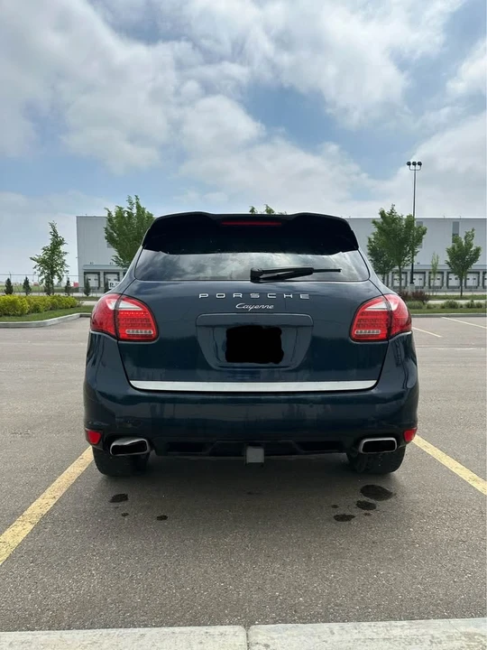 2013 Porsche 958 Cayenne - Image 2 of 10