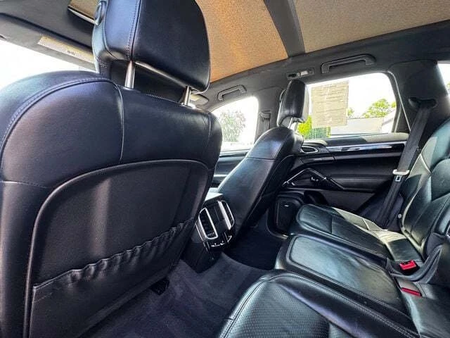 2013 Porsche 958 Cayenne - Image 13 of 20