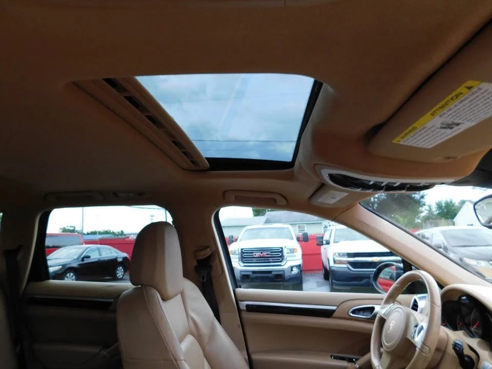 2013 Porsche 958 Cayenne - Image 19 of 20