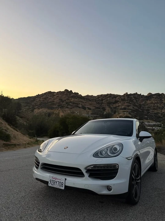 2013 Porsche 958 Cayenne - Image 4 of 8