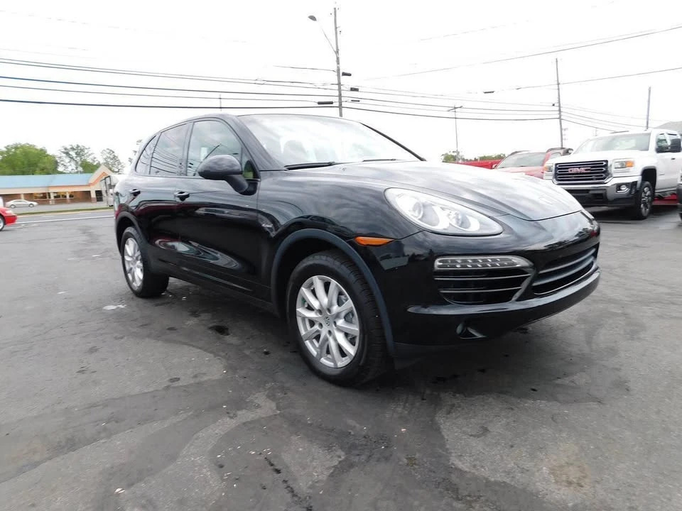 2013 Porsche 958 Cayenne - Image 2 of 20