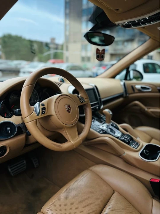 2013 Porsche 958 Cayenne - Image 14 of 20
