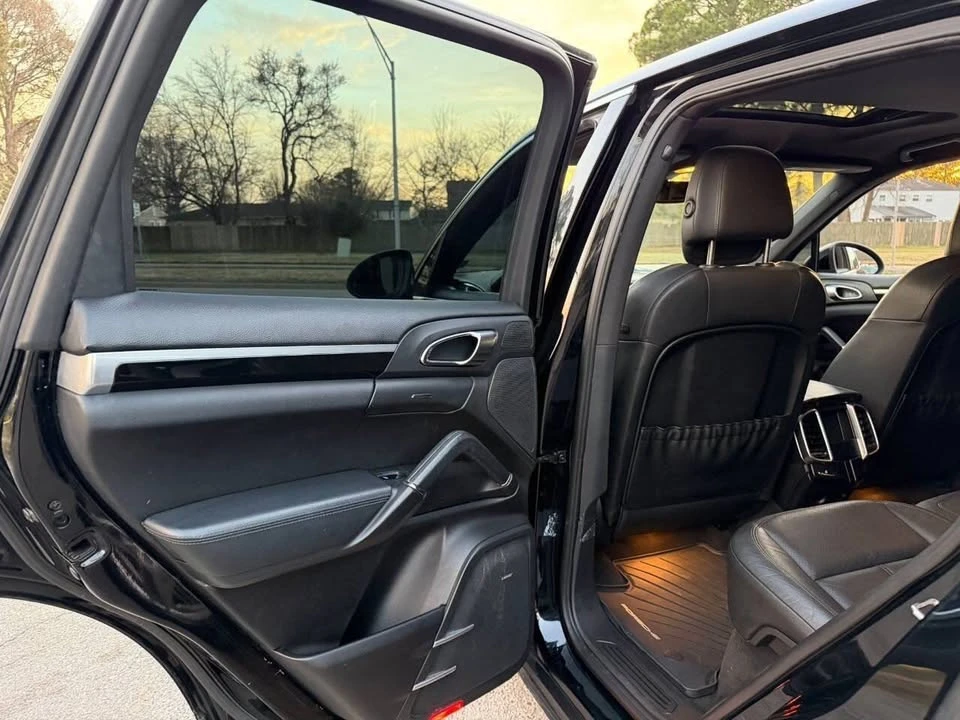 2013 Porsche 958 Cayenne - Image 16 of 20