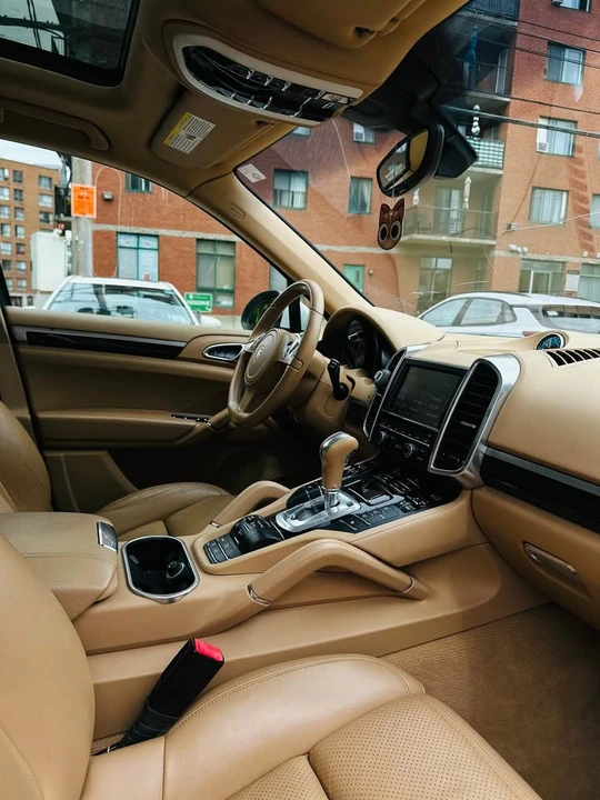 2013 Porsche 958 Cayenne - Image 9 of 20