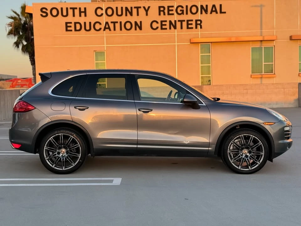 2013 Porsche 958 Cayenne - Image 14 of 20