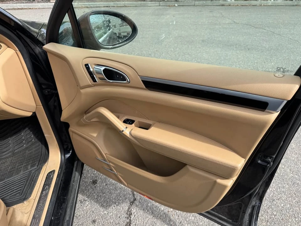 2013 Porsche 958 Cayenne - Image 10 of 20