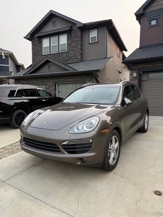 2013 Porsche 958 Cayenne - Image 2 of 9