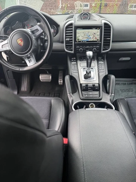2013 Porsche 958 Cayenne - Image 8 of 11