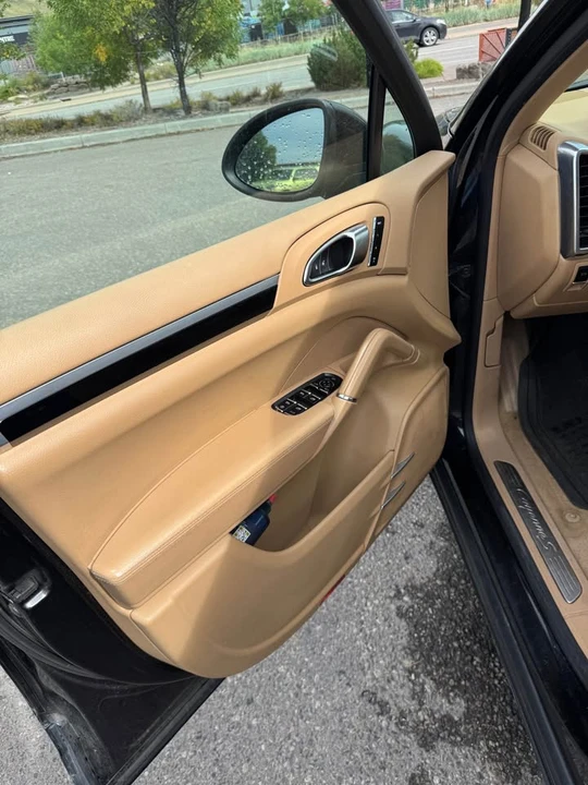 2013 Porsche 958 Cayenne - Image 13 of 20