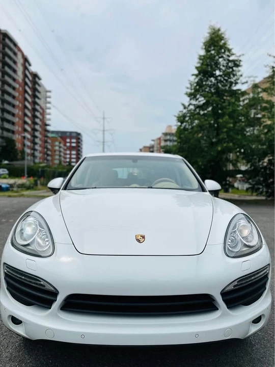 2013 Porsche 958 Cayenne - Image 9 of 20