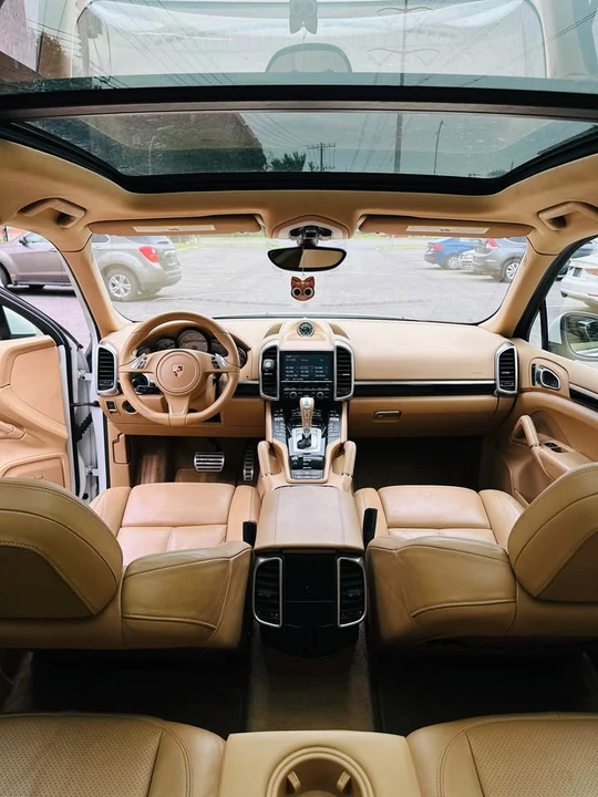 2013 Porsche 958 Cayenne - Image 16 of 20