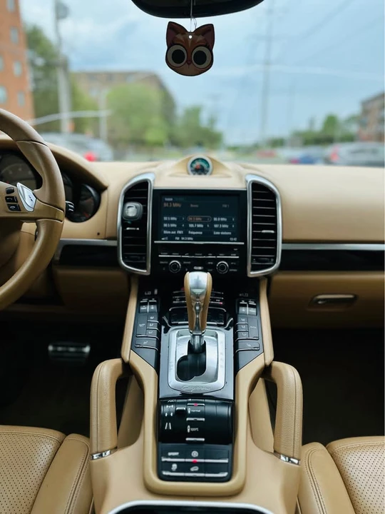 2013 Porsche 958 Cayenne - Image 13 of 20