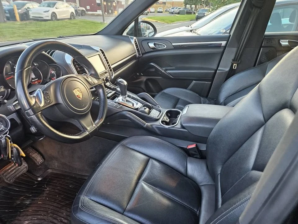 2013 Porsche 958 Cayenne - Image 9 of 10