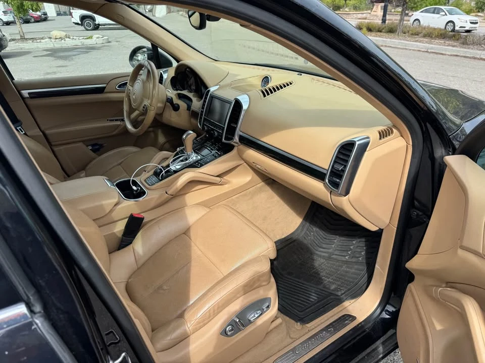 2013 Porsche 958 Cayenne - Image 9 of 20
