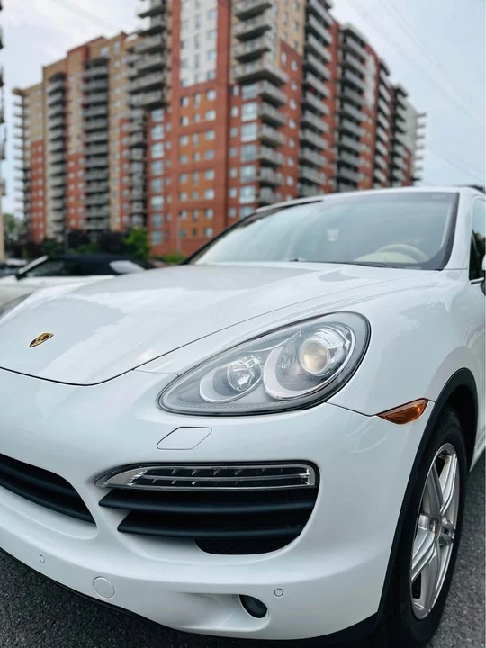 2013 Porsche 958 Cayenne - Image 2 of 20