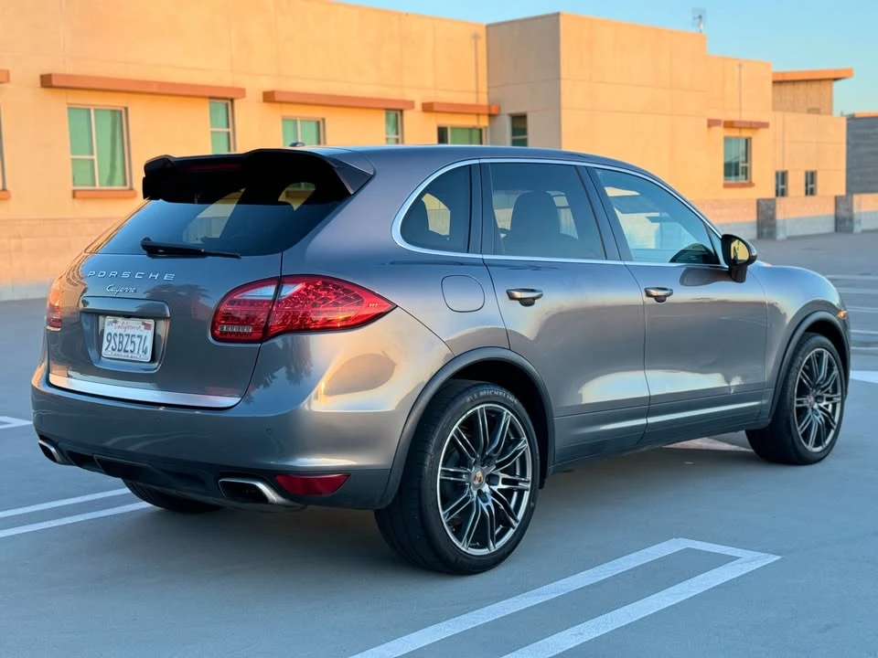 2013 Porsche 958 Cayenne - Image 12 of 20