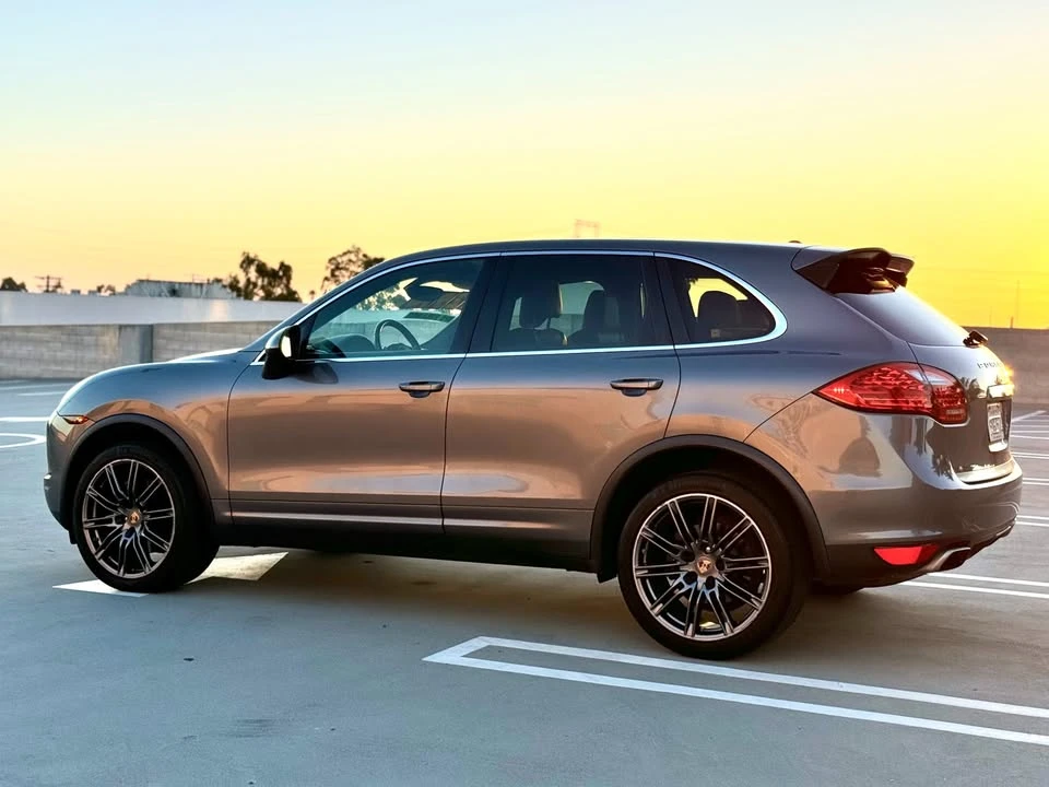 2013 Porsche 958 Cayenne - Image 7 of 20